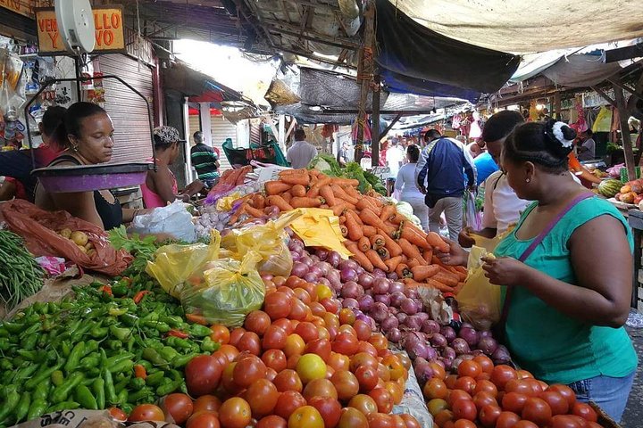 Bazurto Market and La Popa Convent Half Day City Tour - Image 2