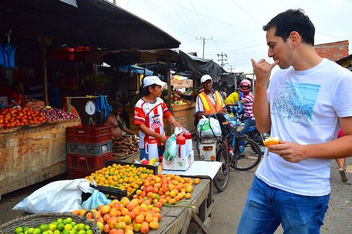 Bazurto Market Half day tour in Cartagena - Image 1
