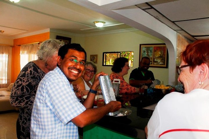 Bazurto Market Tour and Cooking Class in Cartagena - Image 2