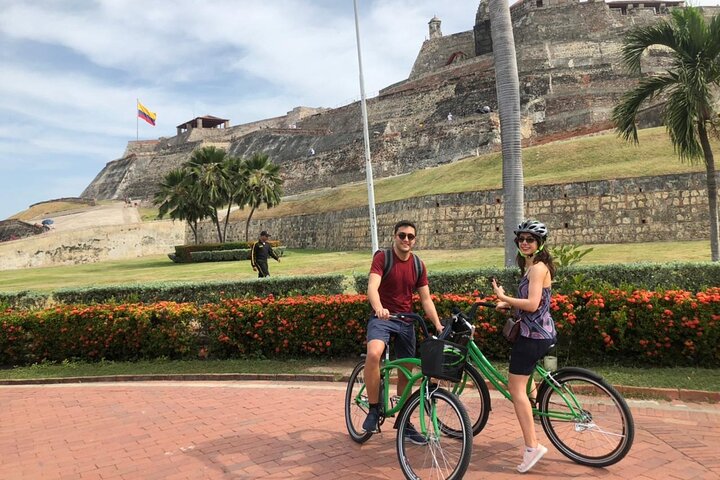 Bike city tour Cartagena - Image 4