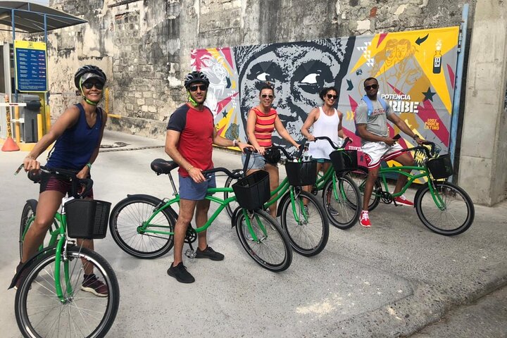 Bike city tour Cartagena - Image 2