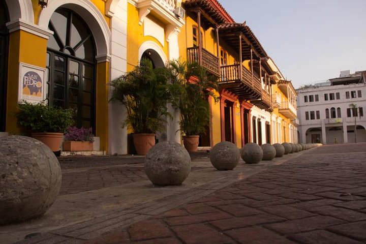 Cartagena Sightseeing Tour Historic Center starting at the port - Image 3