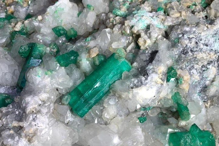 Emerald Lecture - Become an expert - Image 3