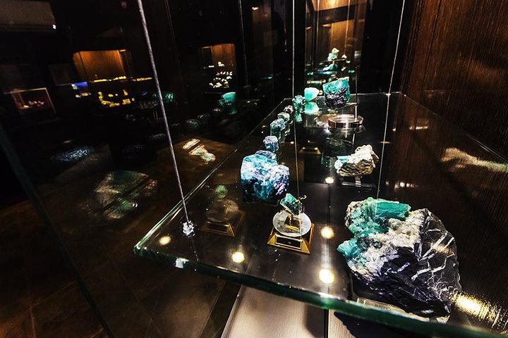 Emerald Lecture - Become an expert - Image 1