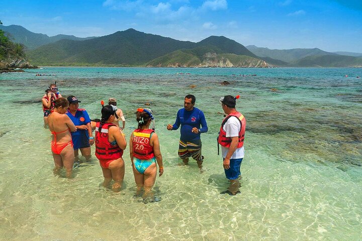 Full Day Tour at Playa Cristal in Santa Marta - Image 3