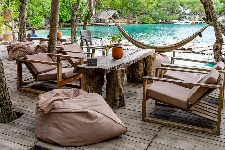 Full Day Tour to Isla Grande in Rosario Islands - Image 1