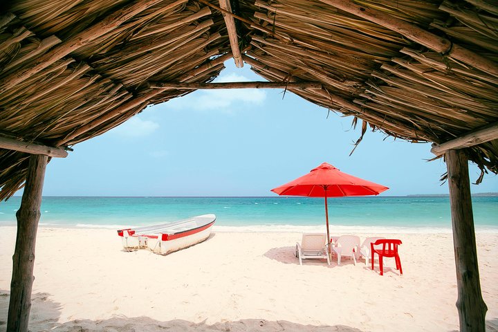 Playa Blanca in Baru Island - Image 1