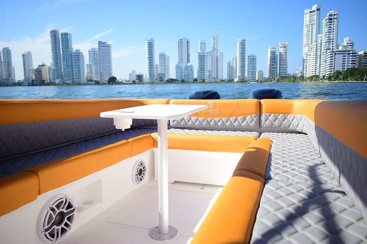 Private Boat Rental for 8 Hours in Maxima with Captain - Image 3