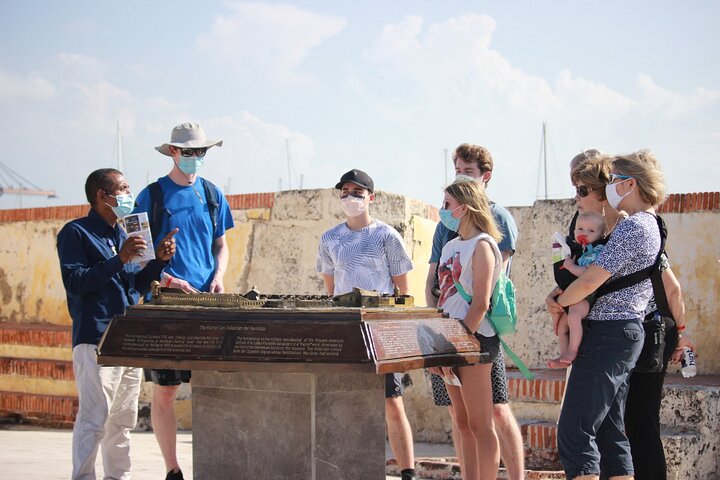 Private City Tour Cartagena - Image 4