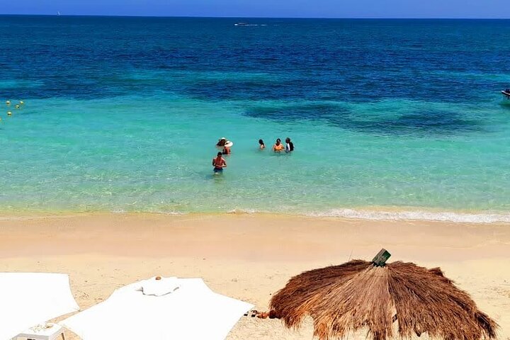 Quiet Beach VIP - Image 3