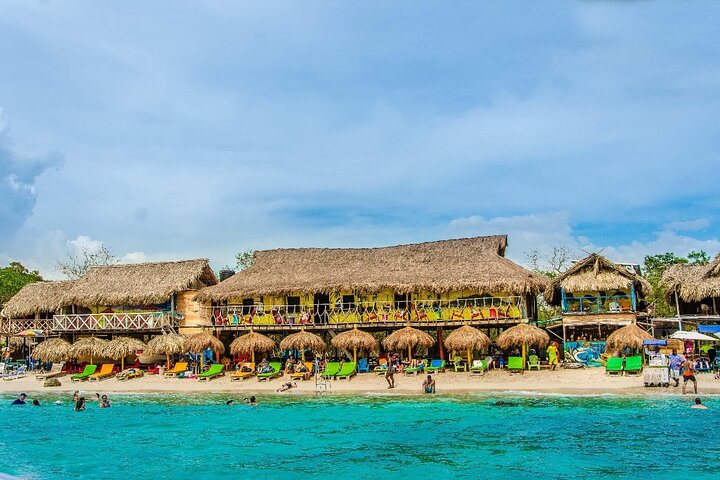 Tranquila Beach and Aquarium Day Tour - Image 2