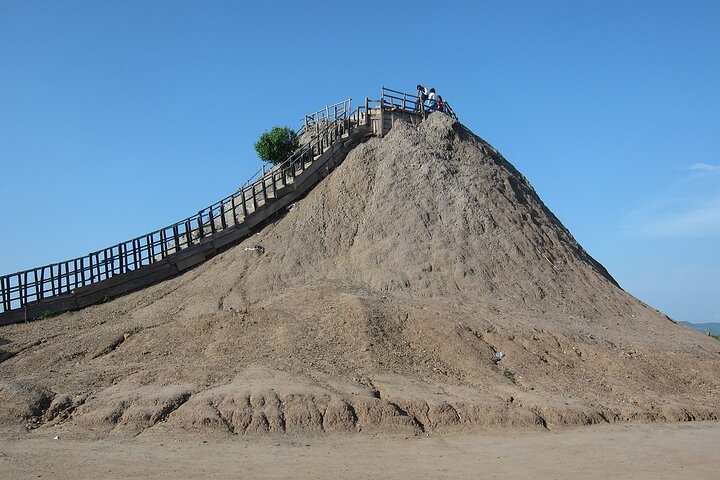 VIP Private Mud Volcano Tour with English/Spanish Speaking Guide - Image 2