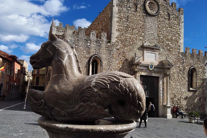 Etna and Taormina (including wine-food tasting) - Image 5
