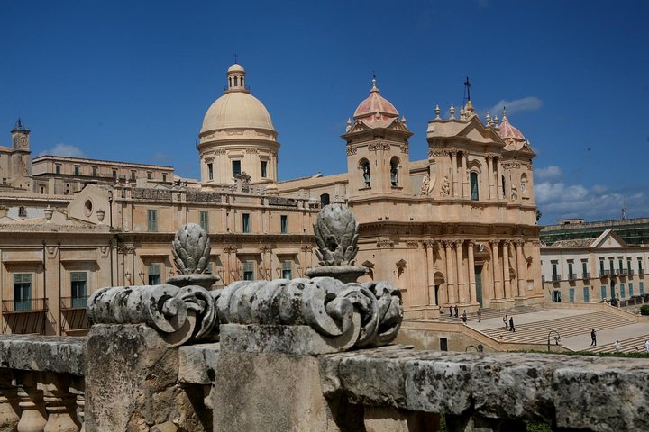 In The Garden Of Stone: Noto and Syracusa - Image 3