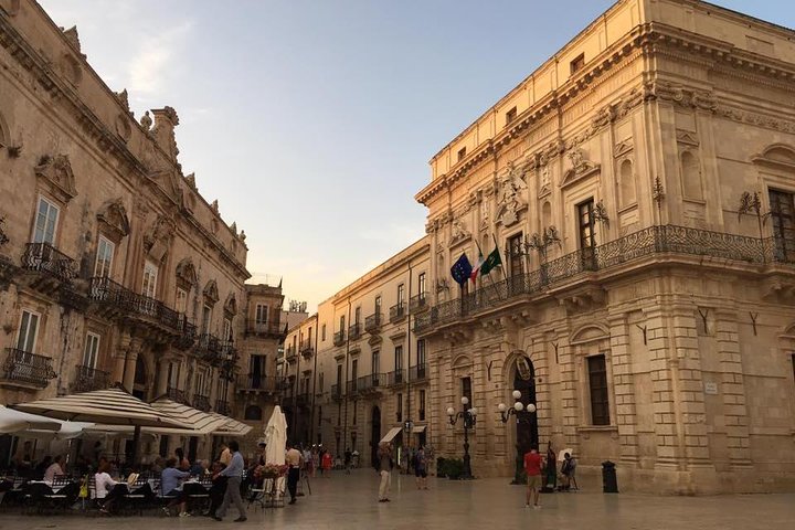 In The Garden Of Stone: Noto and Syracusa - Image 1