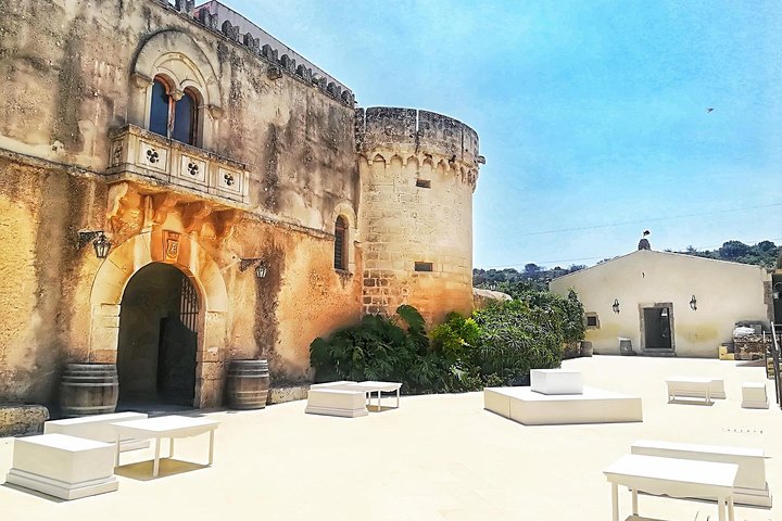 In The Garden Of Stone: Noto and Syracusa - Image 2