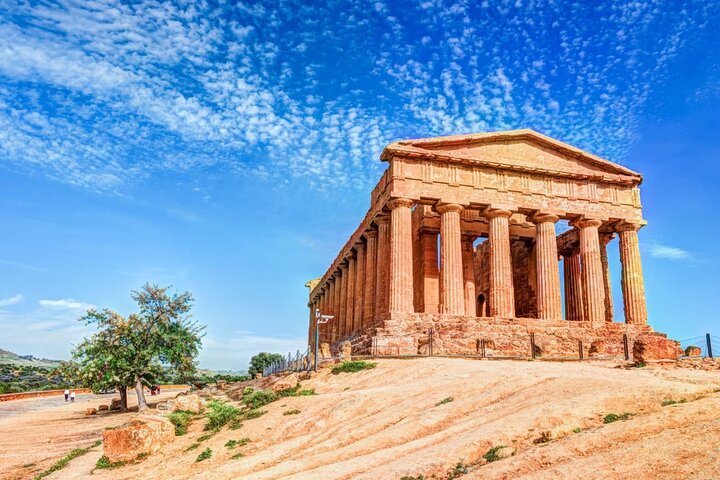 Private Guided Tour Valley of the Temples from Catania - Image 2