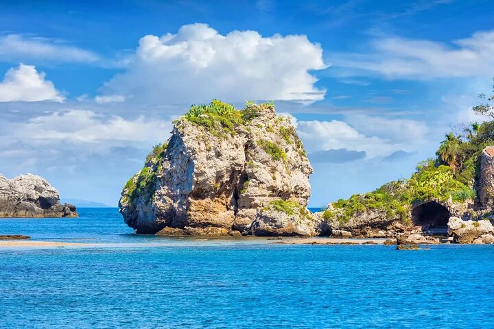 Private tour from Catania to Taormina with Isola Bella boat tour - Image 5