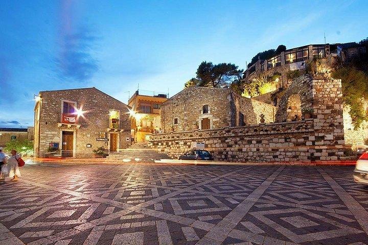 TAORMINA and CASTELMOLA TOUR - Image 4