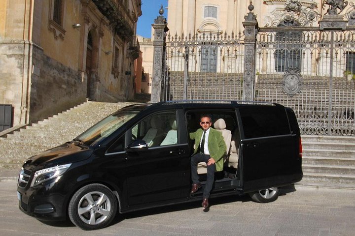 Taormina and Etna with driver Wine experience to ask for - Image 1