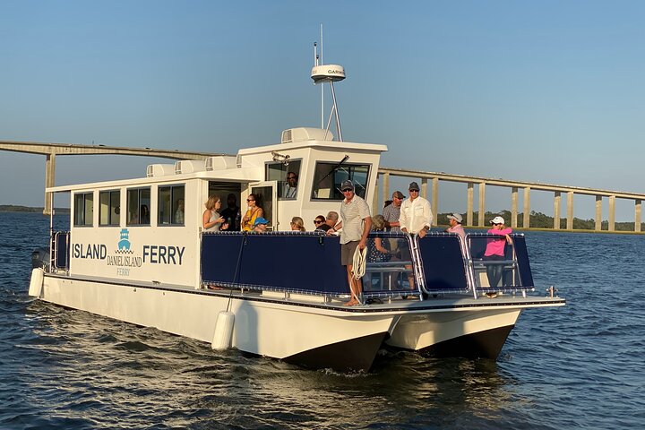 Harbor Cruise Trip to Daniel Island and Back - Image 4