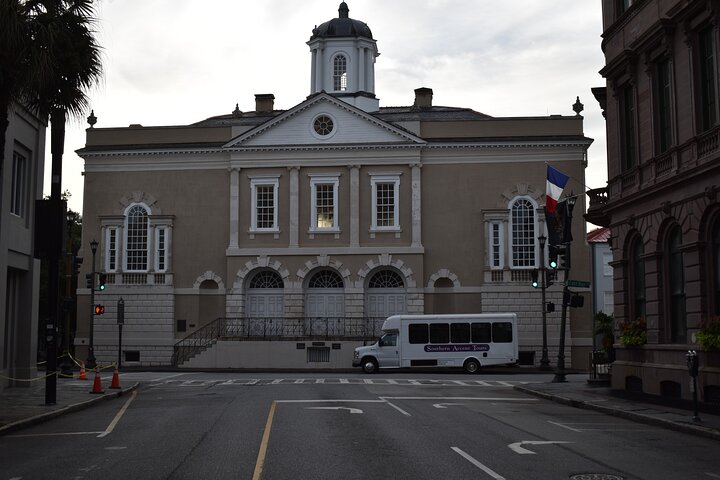 Sightseeing Tour of Charleston by Bus - Image 5