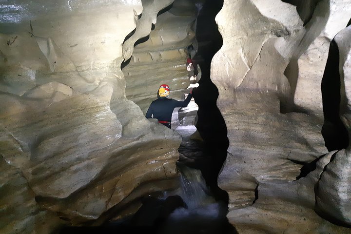 Cave Stream & Castle Hill/Kura Tawhiti guided tour from Christchurch - Image 4