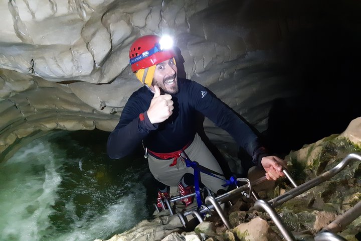 Cave Stream & Castle Hill/Kura Tawhiti guided tour from Christchurch - Image 1