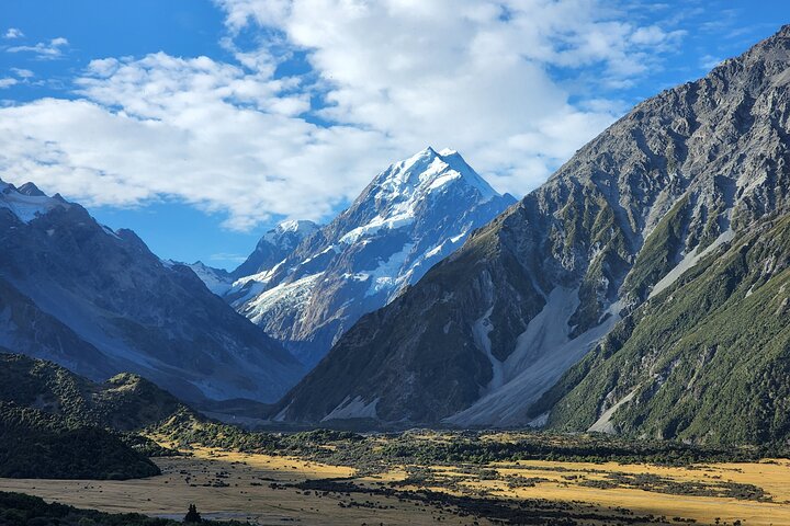 Christchurch to Queenstown Day Tour Via Tekapo & Mt Cook - Image 1