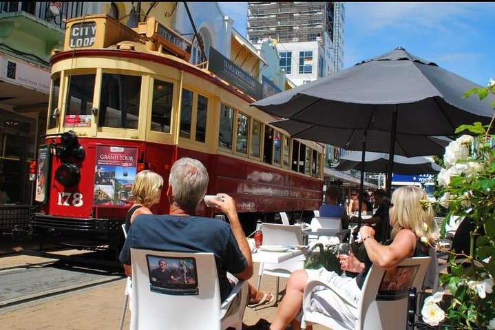 Lyttelton Shore Excursion: Christchurch Sights with Willowbank Wildlife Reserve - Image 2