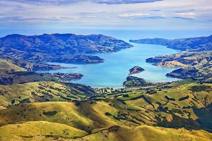 Lyttelton Shore Excursion: Twin Harbour Tour (Lyttelton & Akaroa) - Image 1