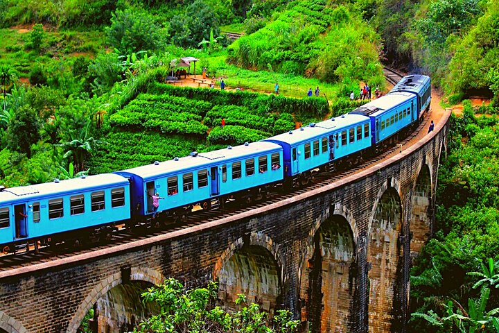 08 Days Luxury Tour  - Image 2