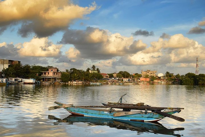 10 Days Tour in Sri Lanka Hotels with Breakfast  - Image 1
