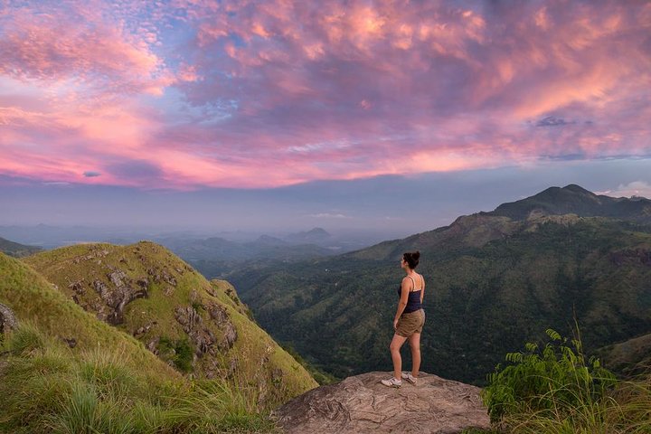 6 Day Round Tour in Sri Lanka With Chauffeur - Image 1