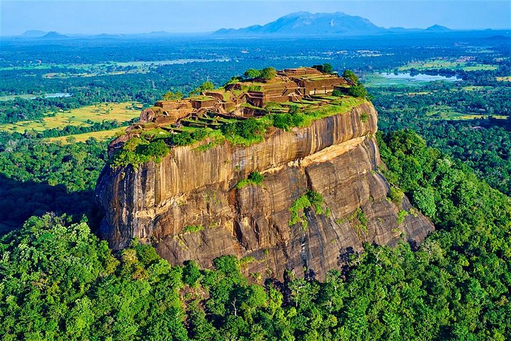 All Inclusive 4-Day Tour to Kandy,Nuwara Eliya,Sigiri Dambulla&Polonnaruwa - Image 4