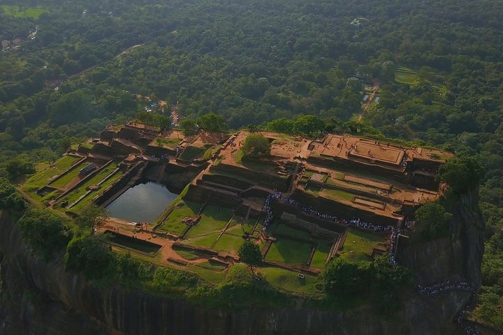 All-Inclusive Sigiriya Rock Fortress and Dambulla Cave Temples Private Day Trip - Image 2