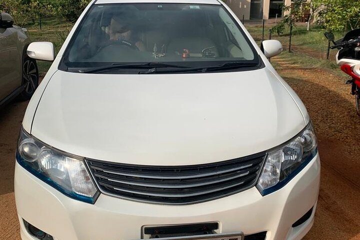 Colombo Airport to Any Hotels in Colombo by Private Car  - Image 2