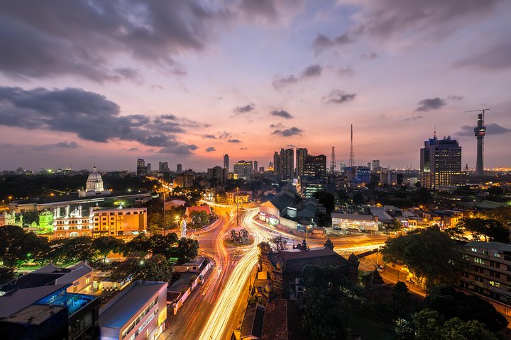 Colombo City private group sightseeing and shopping tour with Driver  - Image 4