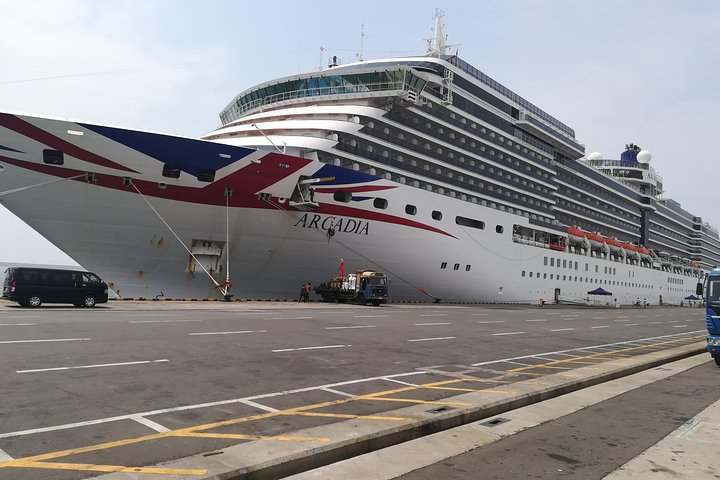 Colombo City private group sightseeing and shopping tour with Driver  - Image 2