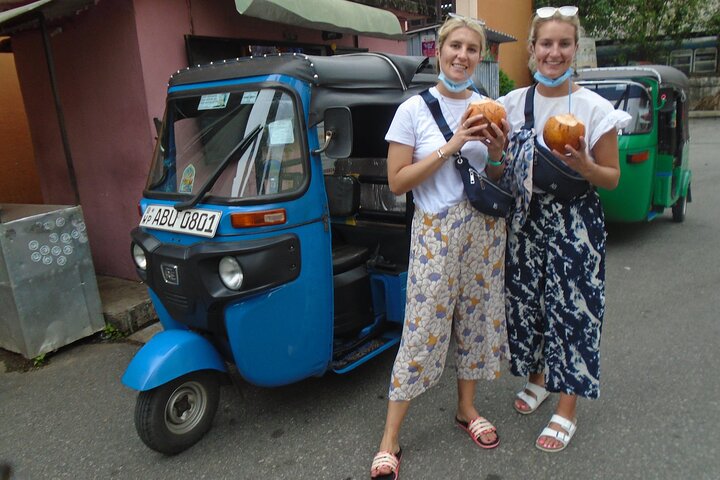 Colombo City Tour by Tuk Tuk Morning & Evening ( Private ) - Image 4
