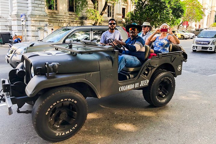 Colombo City Tour by War Jeep from Colombo Port - Image 1