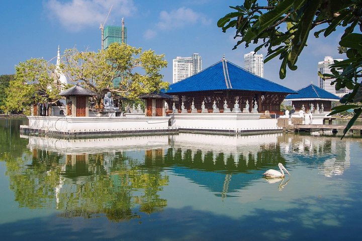 Colombo Shopping & Sightseeing - Image 4