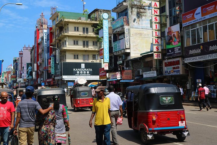 Colombo Sightseeing & Shopping - Image 5