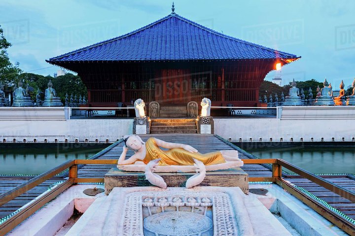 Colombo Walking Tour With Ayurveda One Hour Body Massage - Image 2
