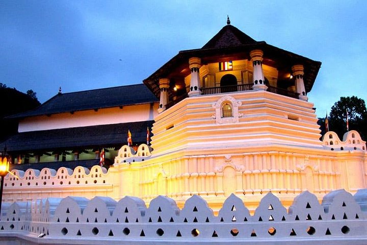 Day Tour of Kandy - Image 1