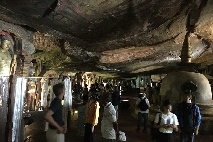 Day Tour to Sigiriya Rock Fortress & Dambulla Rock Cave Temple. - Image 4