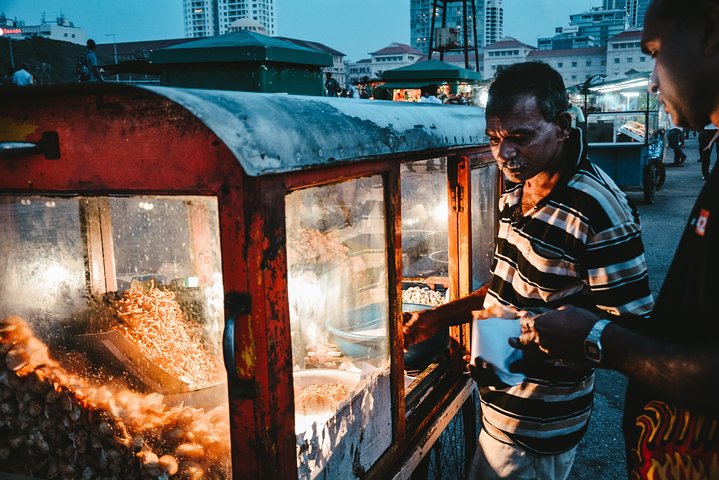 Life of a Local in Colombo City Tour - Image 3