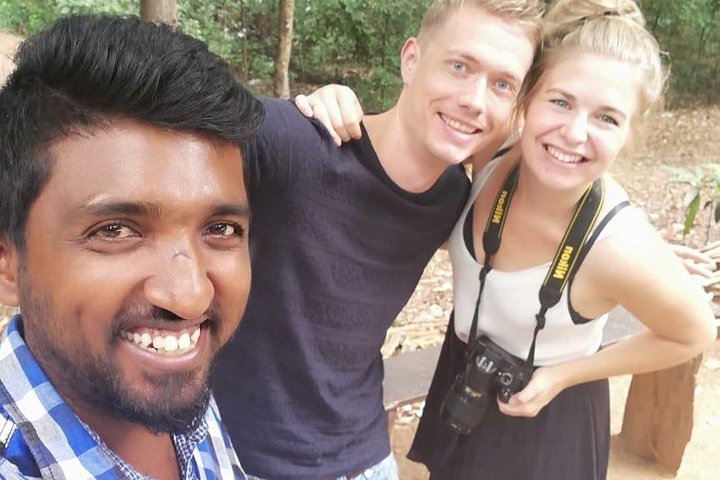 Private Day Tour Around Sri Lanka - Image 1
