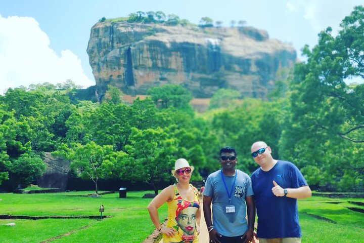 Private Day Tour to Historical Sites (Sigiriya and Dambulla) from Colombo - Image 2
