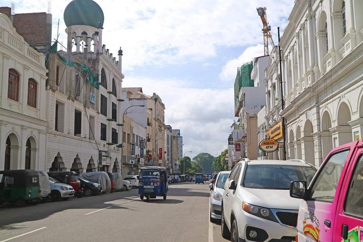 Shore Excursion Colombo Port to Kelaniya Temple & Colombo City for 1 to 2 People - Image 4